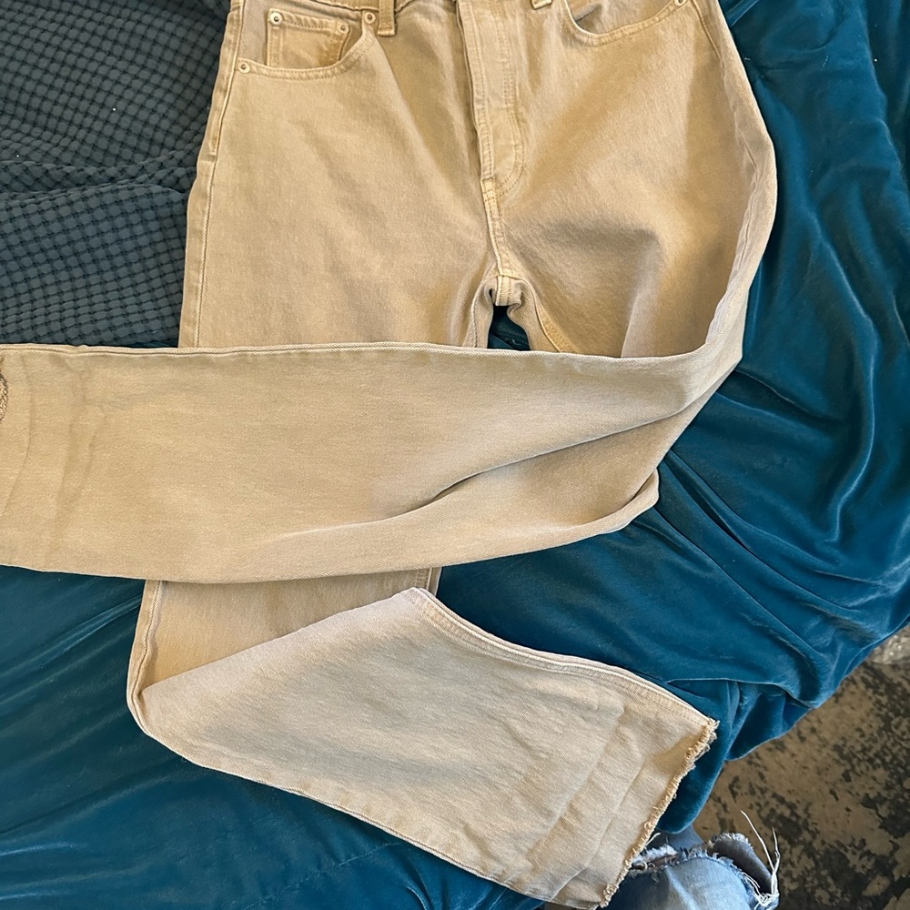 3/$30! GAP Tan Ankle Cropped Jeans with Relaxed Fit